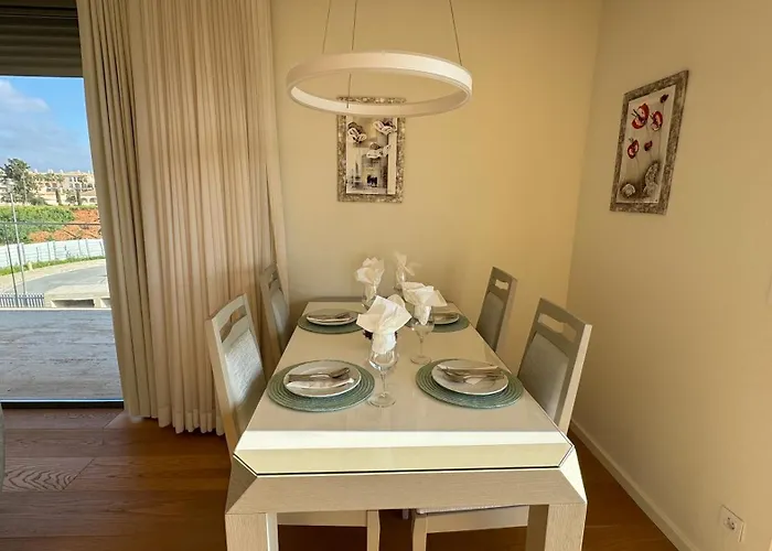 Two Bedroom Laguna Village - By Vilamoura Sun Апартаменты