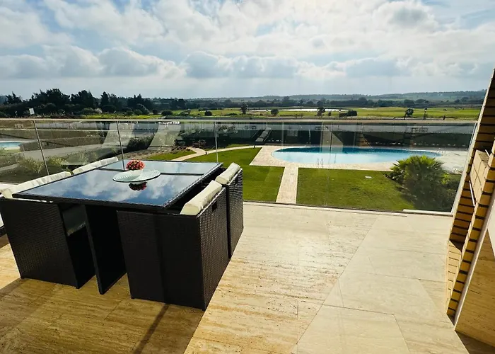 Two Bedroom Laguna Village - By Vilamoura Sun Апартаменты Картейра