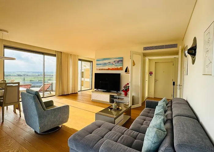 Апартаменты Two Bedroom Laguna Village - By Vilamoura Sun *